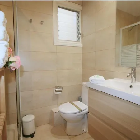 Located Close To The Metro, Perfect For 6 People L'Hospitalet de Llobregat