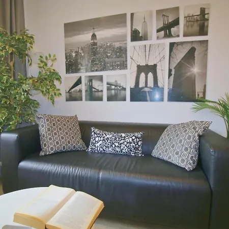 Located Close To The Metro, Perfect For 6 People L'Hospitalet de Llobregat