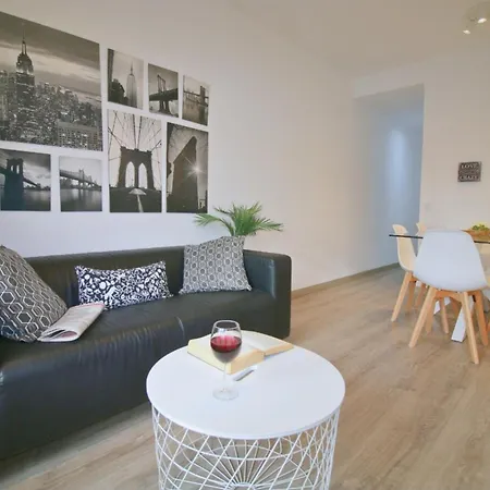 Located Close To The Metro, Perfect For 6 People Apartment L'Hospitalet de Llobregat