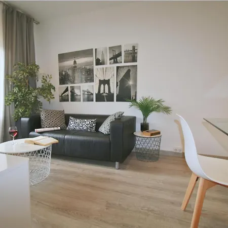 Located Close To The Metro, Perfect For 6 People Apartment L'Hospitalet de Llobregat